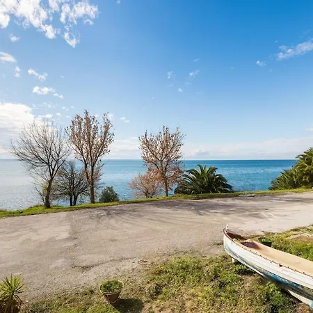 Angel House Sea View 2 Bedrooms 4p * Salonic