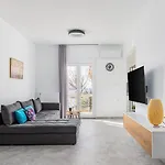 Angel House Sea View 2 Bedrooms 4p *